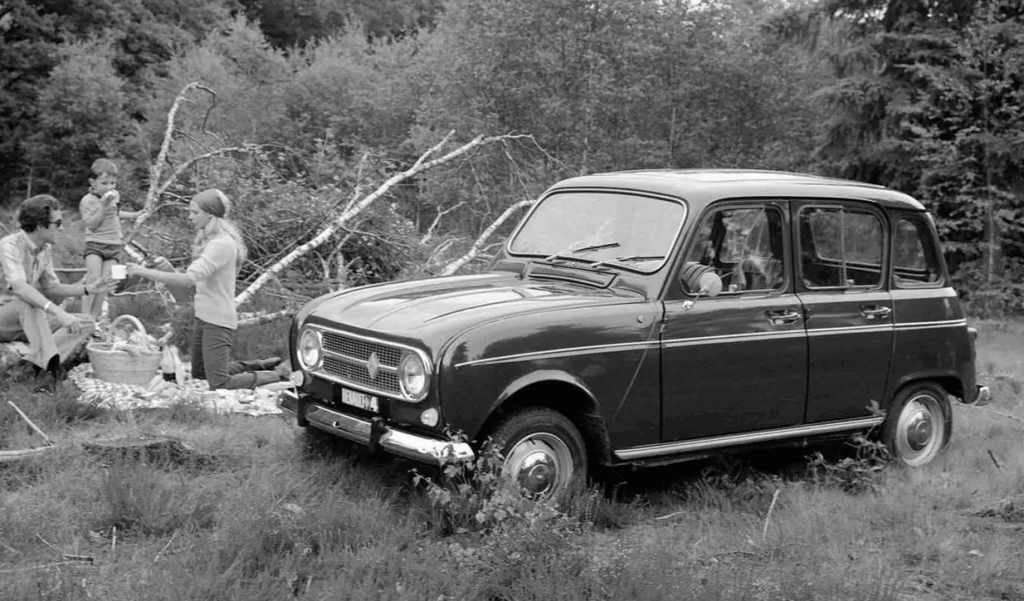 Renault 4 con faros integrados en parrilla (1968)