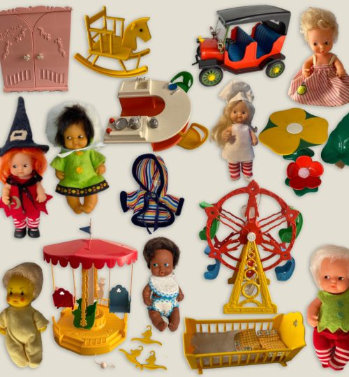 Compramos muñecas clásicas antiguas 3 Muñecas Barriguitas antiguas con coche, cocina, carrusel y accesorios de Famosa años 70