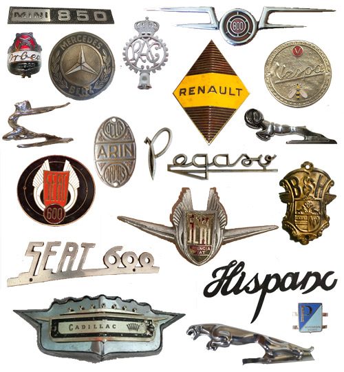 Qué compramos 48 Emblemas metálicos de coches y motos clásicos