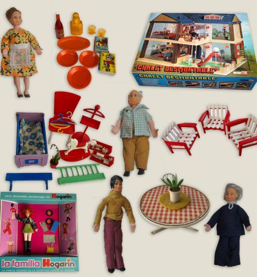 Compramos muñecas clásicas antiguas 9 Familia Hogarín de Modisa con chalet desmontable y accesorios originales de los años 70