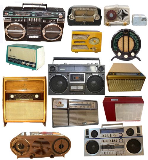 Qué compramos 29 Radios antiguas de vaquelita y Ghetto Blasters de los años 80